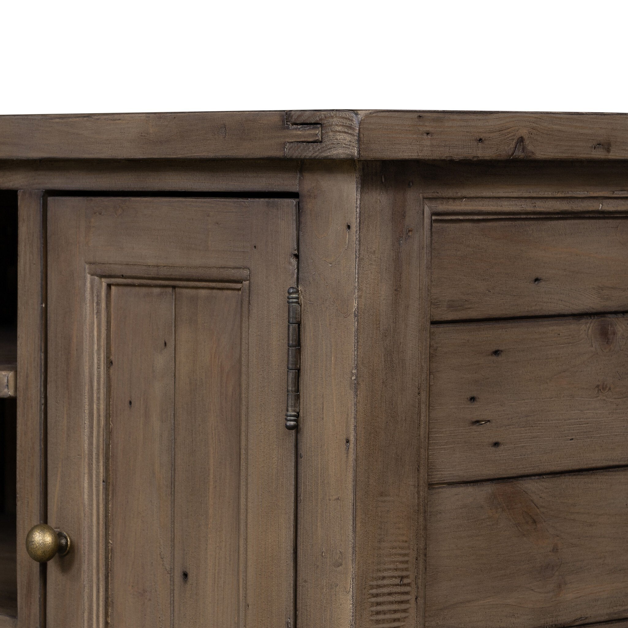 Irish Coast Small Tv Console