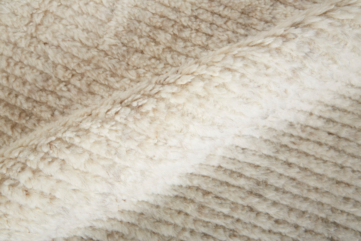 Alford 6921F Ivory/Beige Rug by Feizy