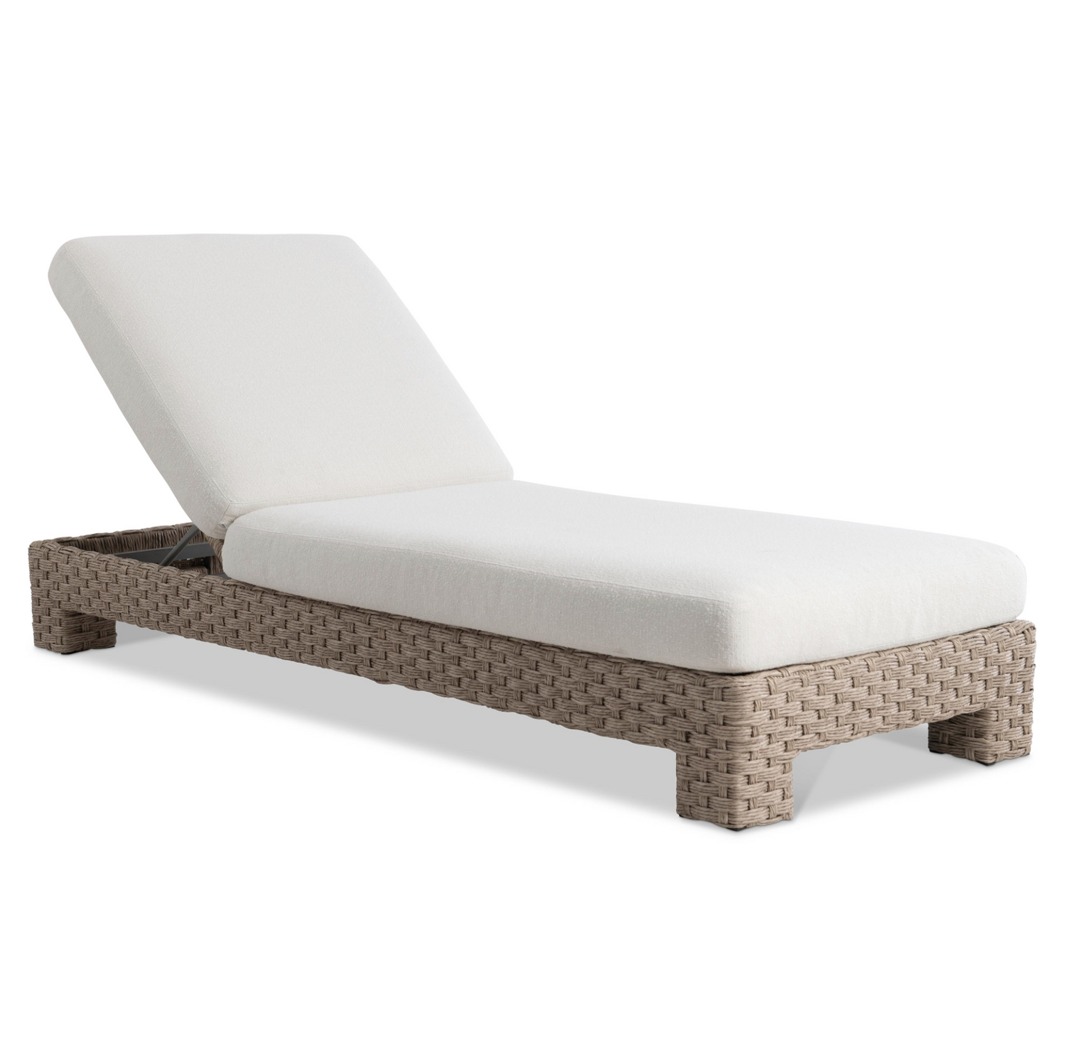 Outdoor Chaises & Daybeds