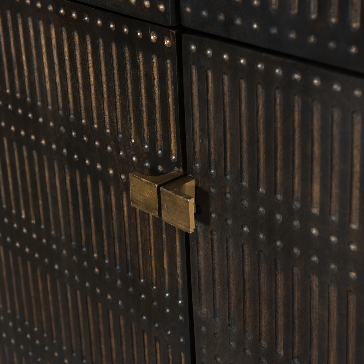 #color_carved-vintage-brown