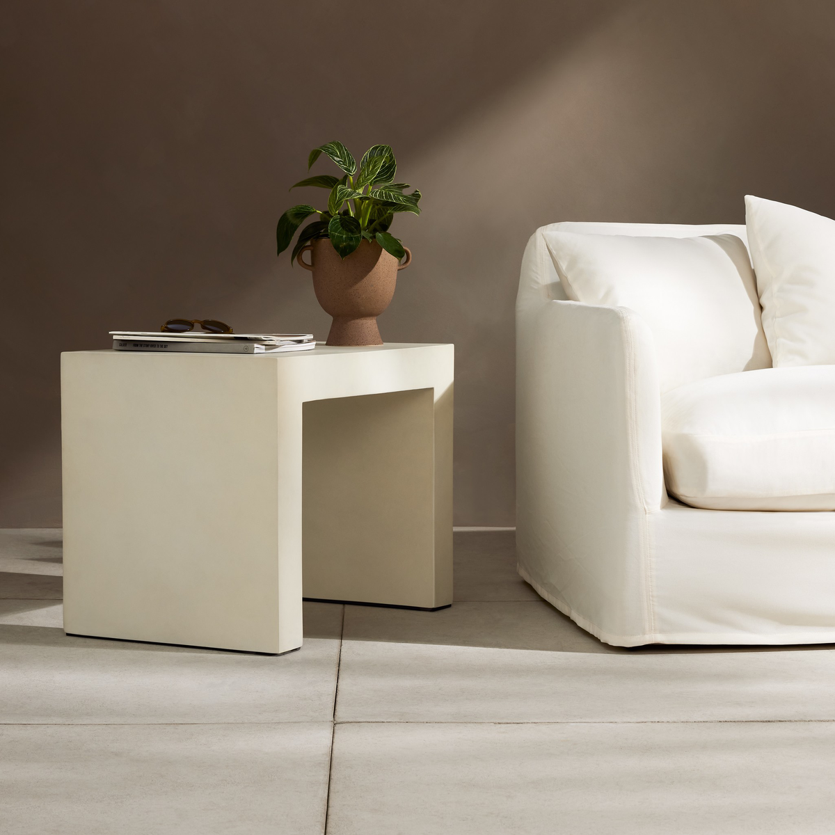 #color_white-concrete