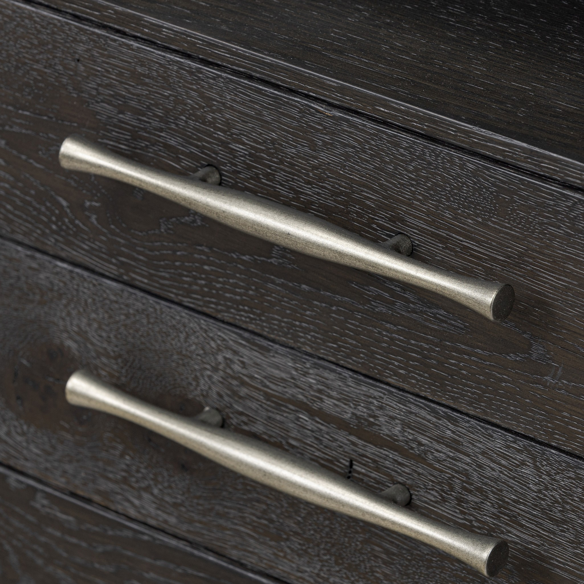 #color_charcoal-oak-resawn-veneer