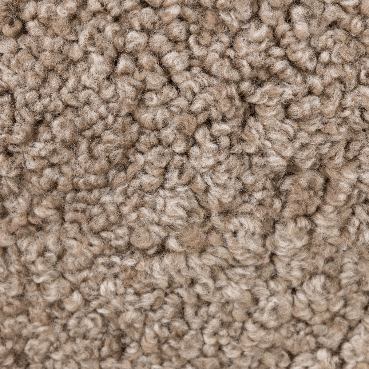 #color_taupe-shearling