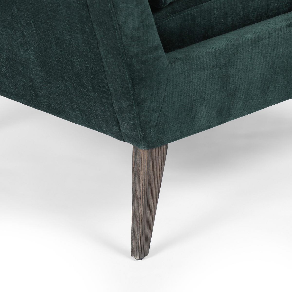 #color_emerald-worn-velvet