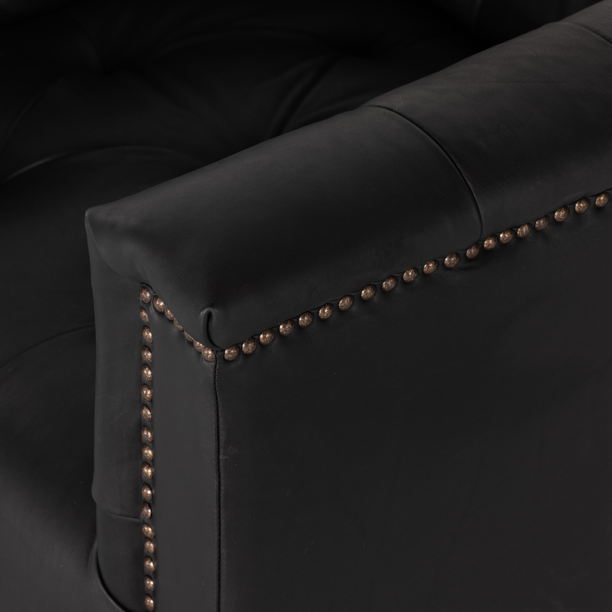 #color_heirloom-black