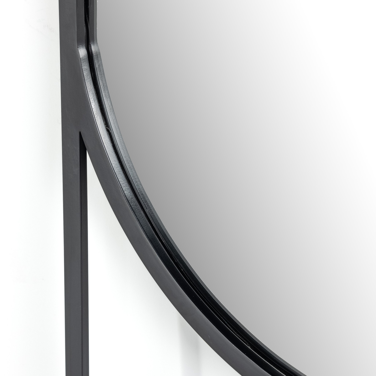 #color_matte-black