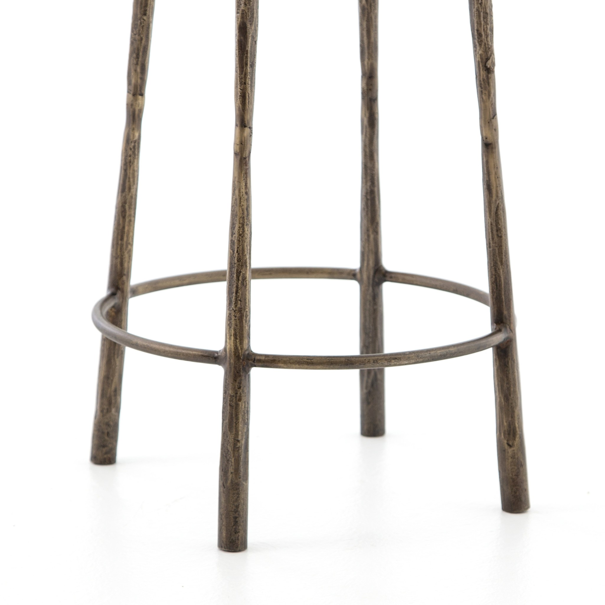 #color_tapered-hammered-aged-brass
