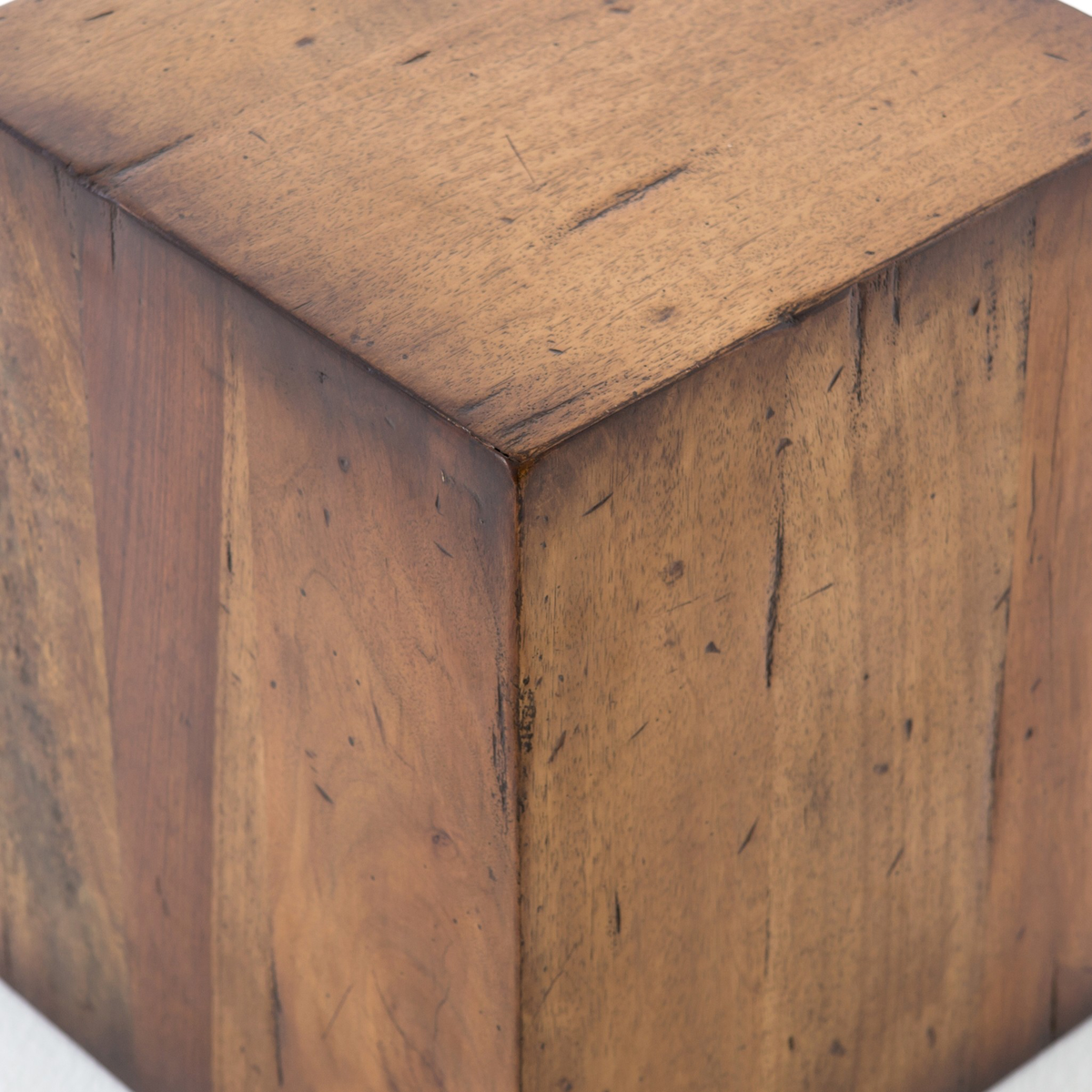 #color_reclaimed-fruitwood