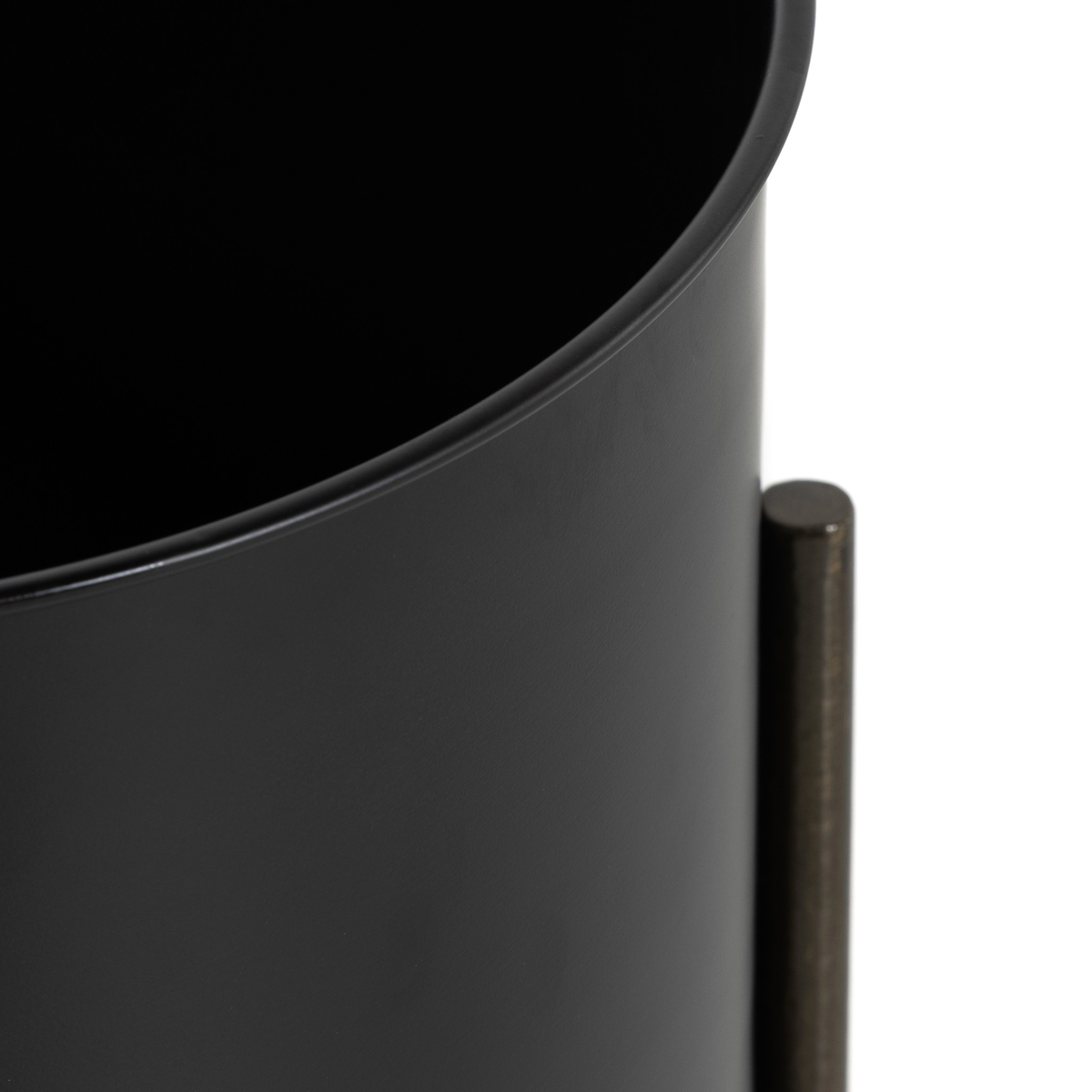 #color_iron-matte-black