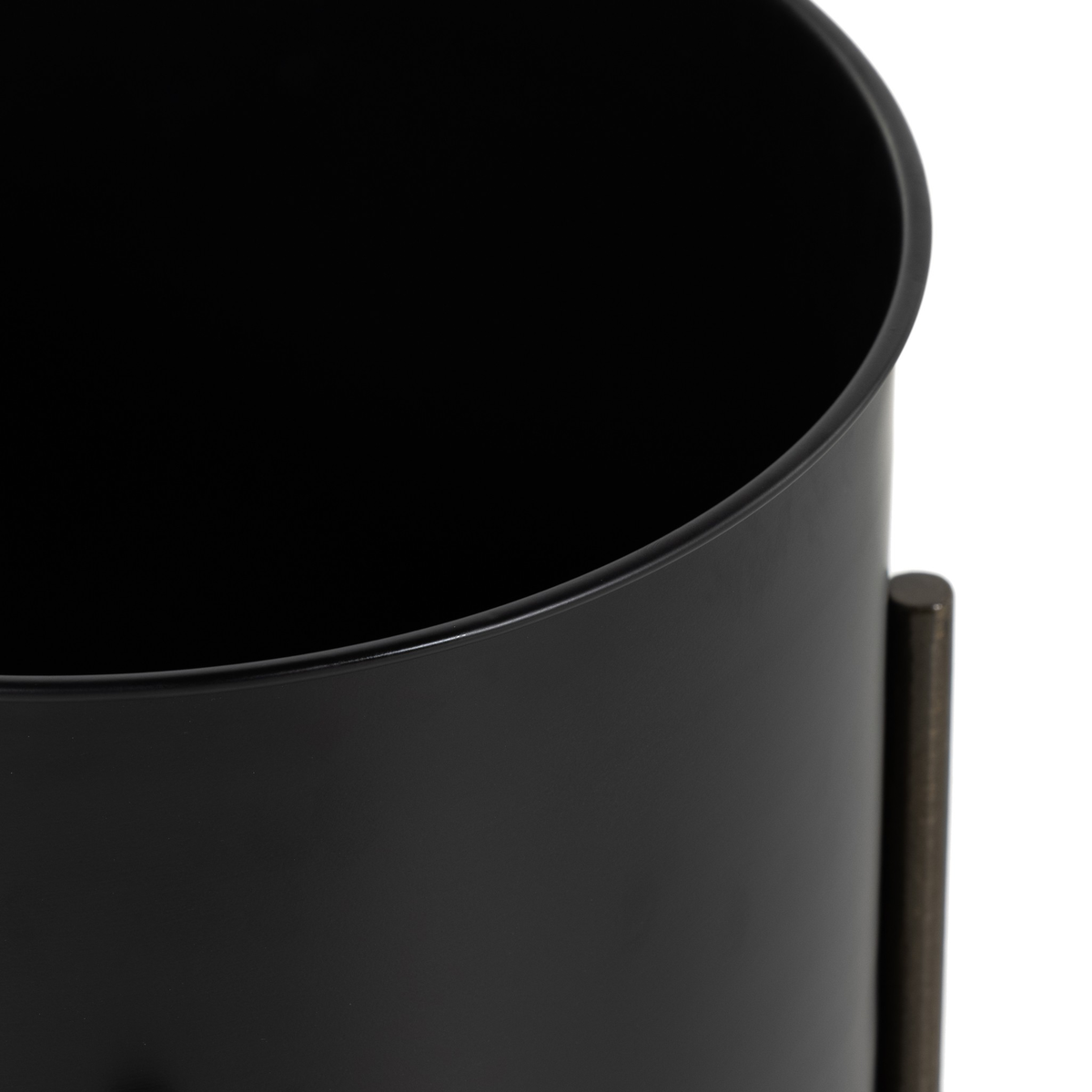 #color_iron-matte-black