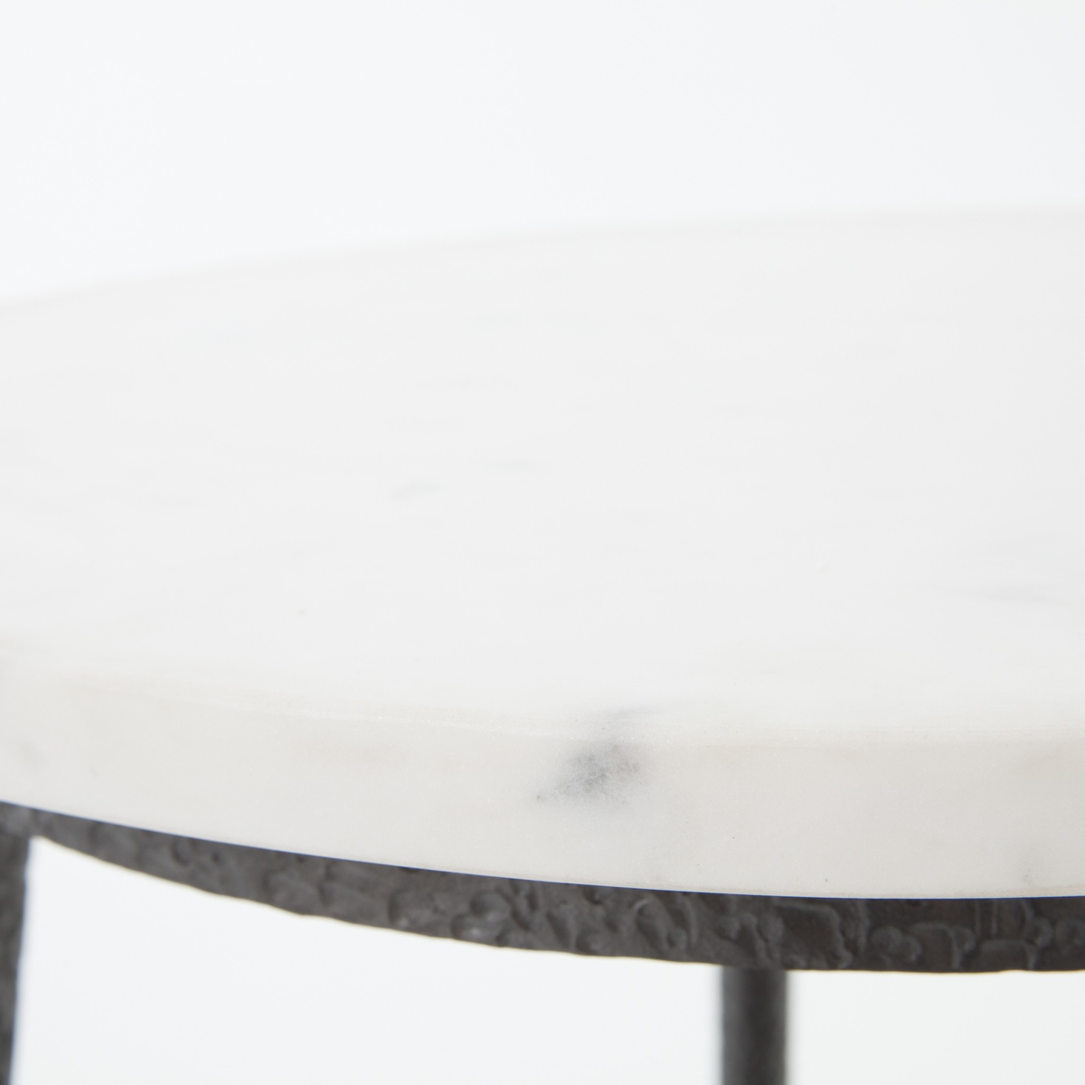 #color_polished-white-marble