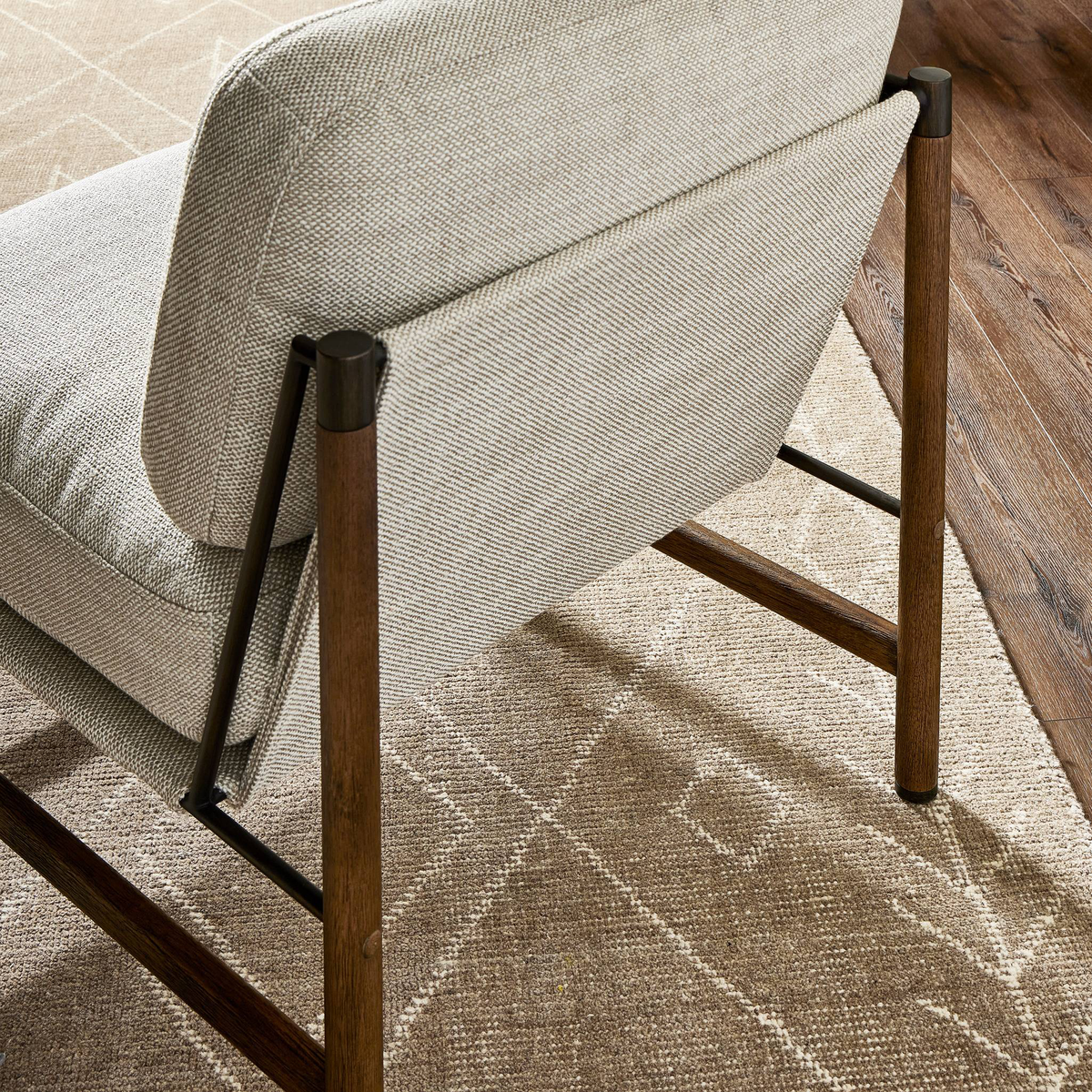 #color_gable-taupe