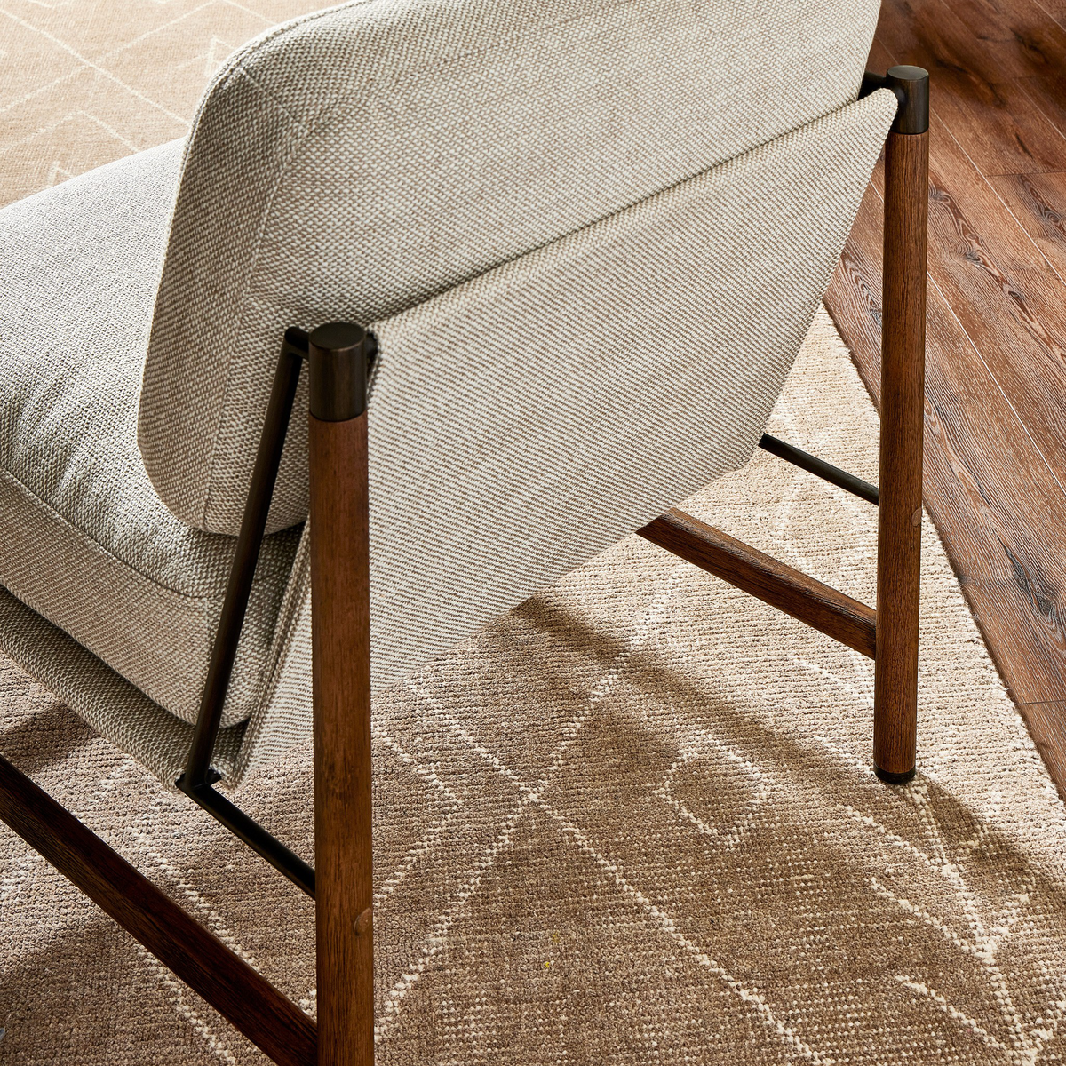 #color_gable-taupe