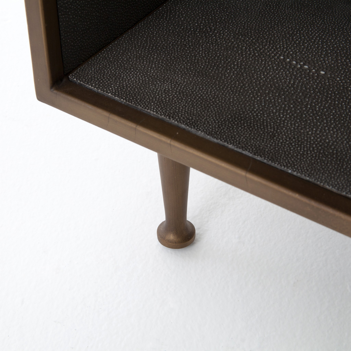 #color_grey-shagreen