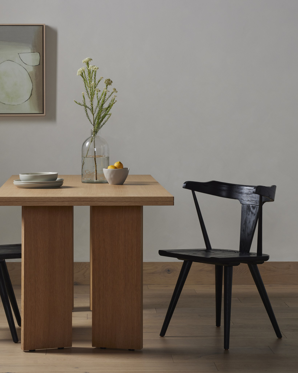 #color_seating/chairs/dining