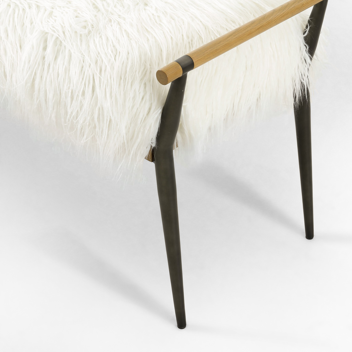 #color_mongolian-cream-fur