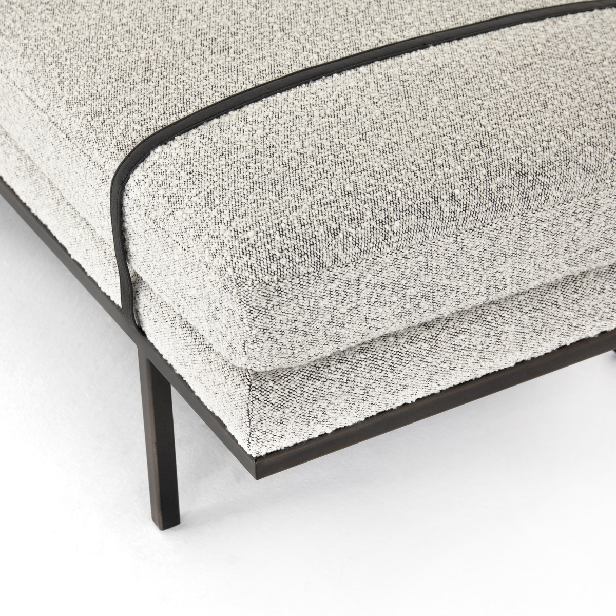 #color_knoll-domino
