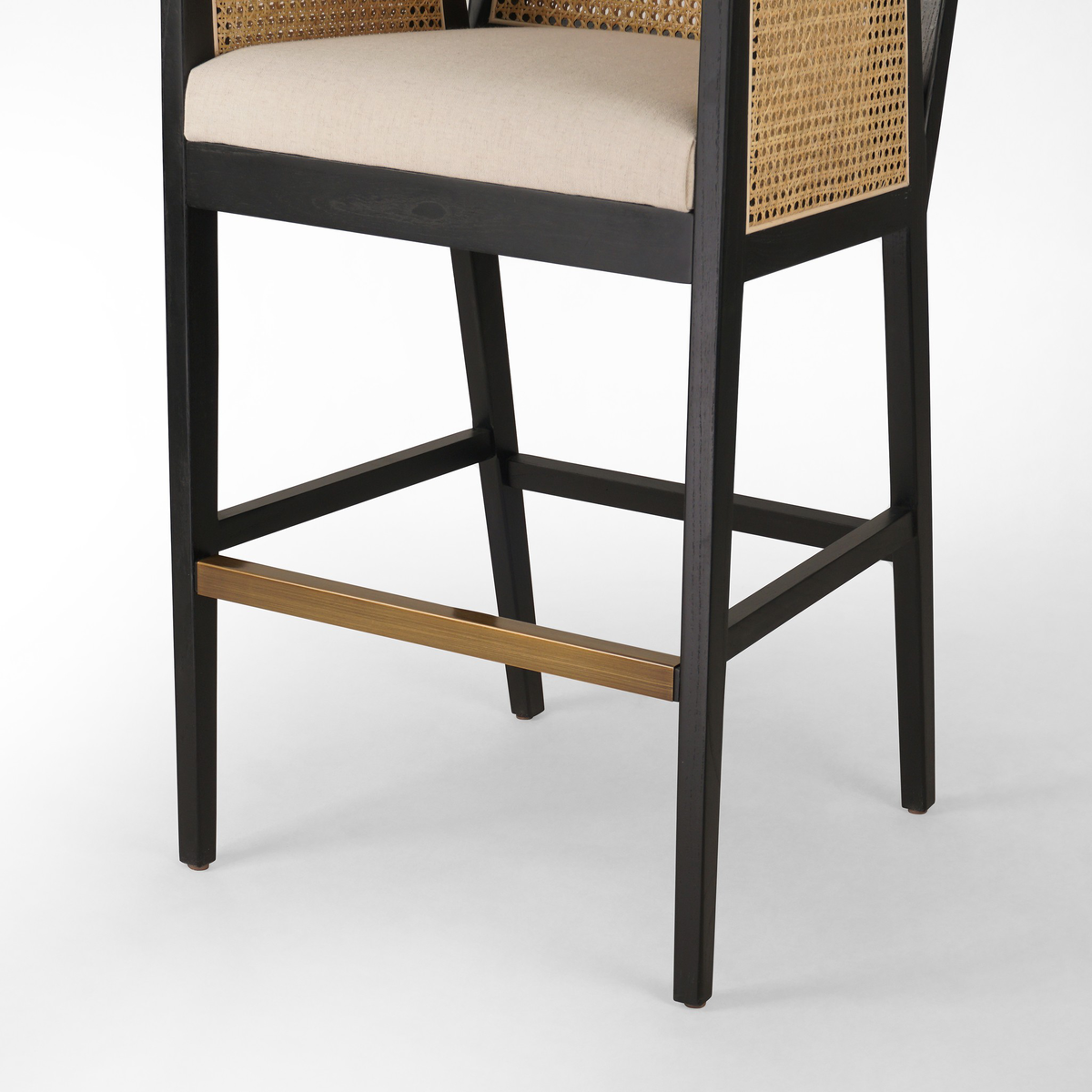 #color_seating/chairs/bar-counter