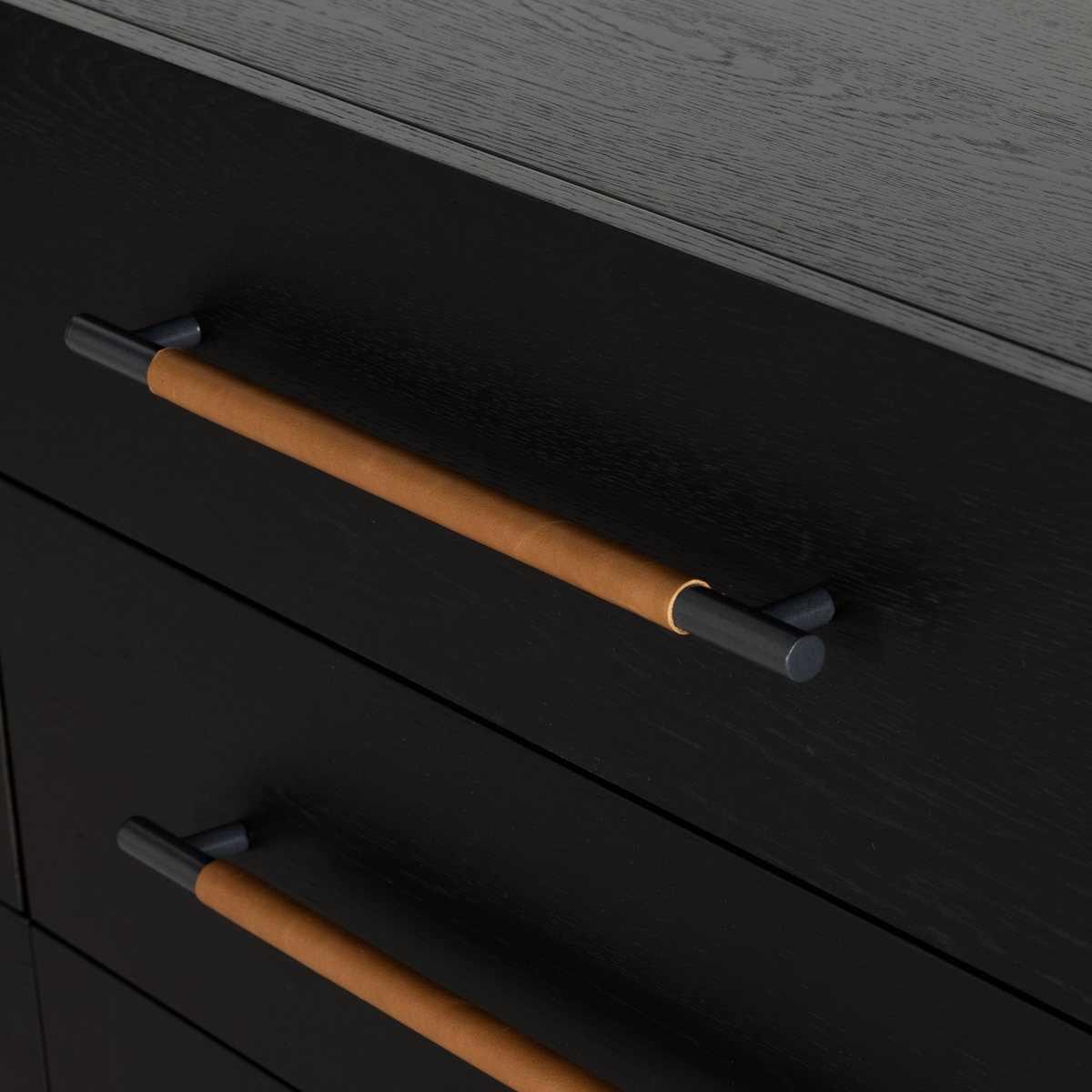 #color_ebony-oak-veneer
