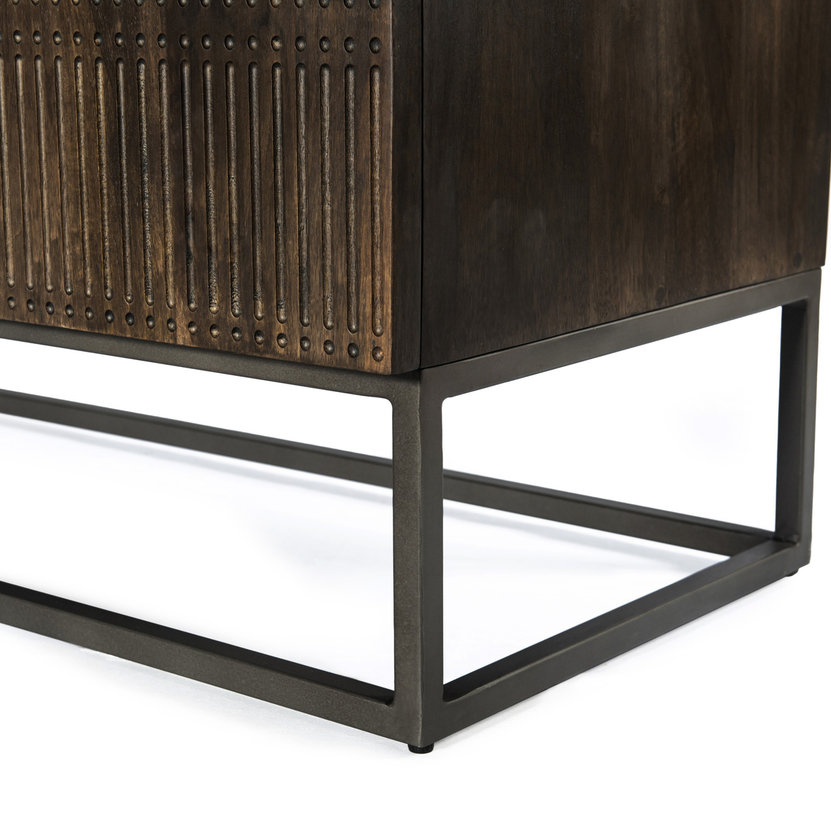 #color_carved-vintage-brown