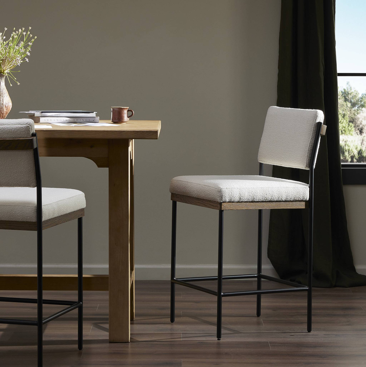#color_seating/chairs/bar-counter