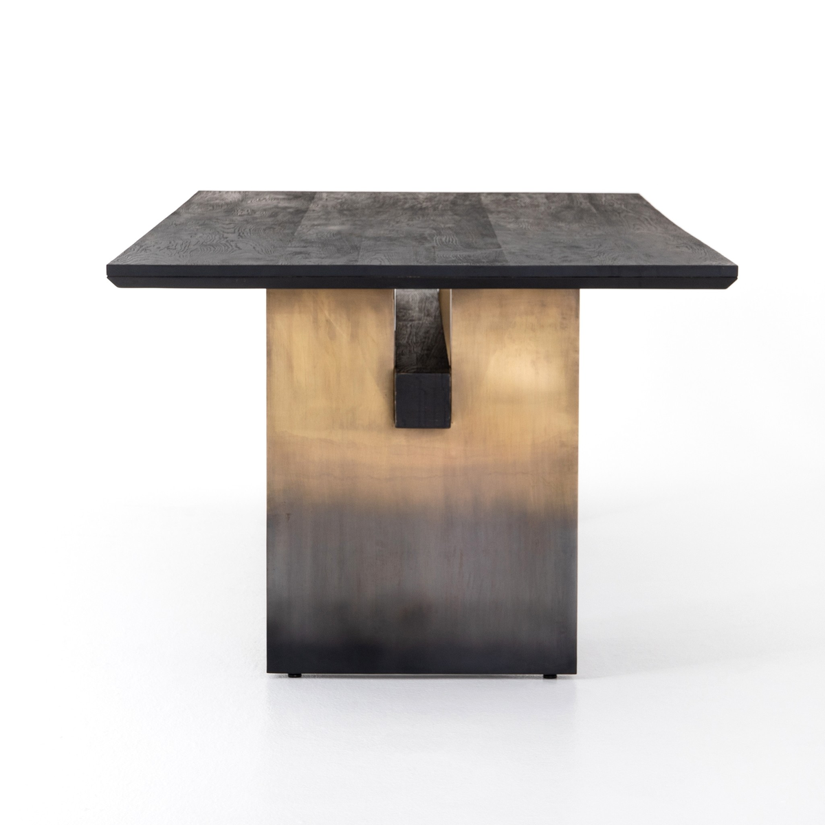 #color_worn-black