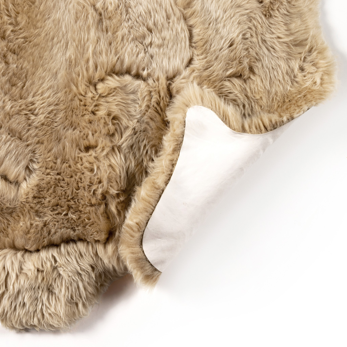 #color_beige-lambskin