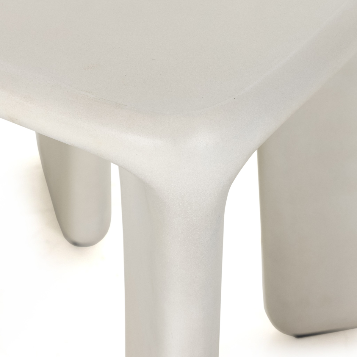 #color_white-concrete