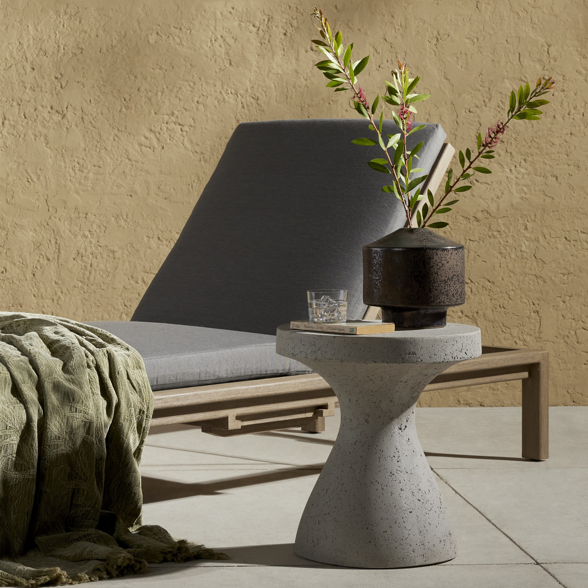 #color_textured-grey