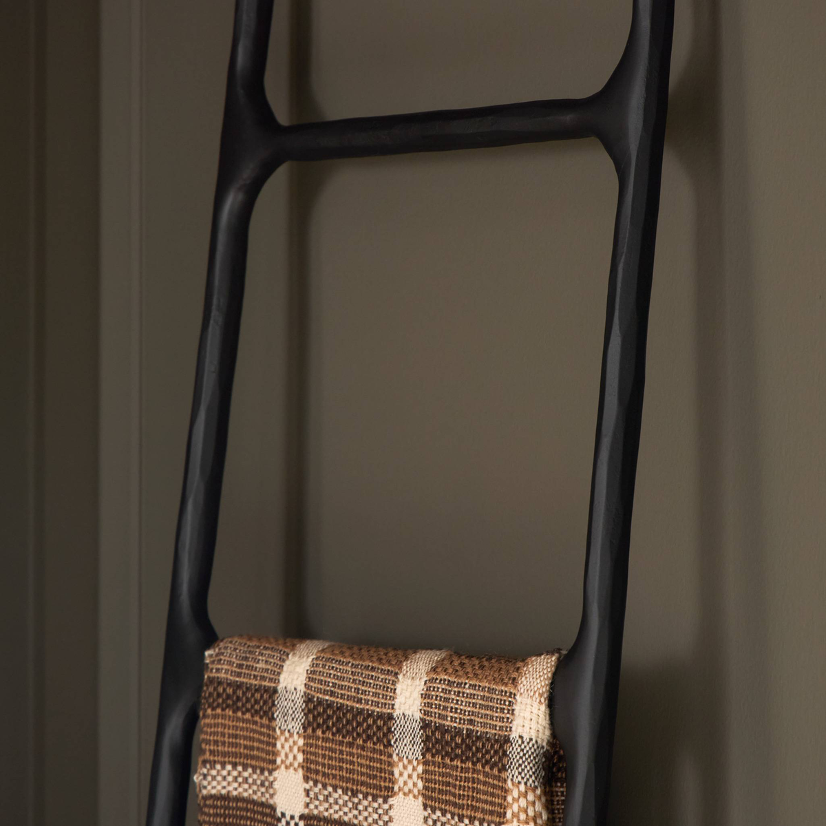 #color_hammered-gunmetal