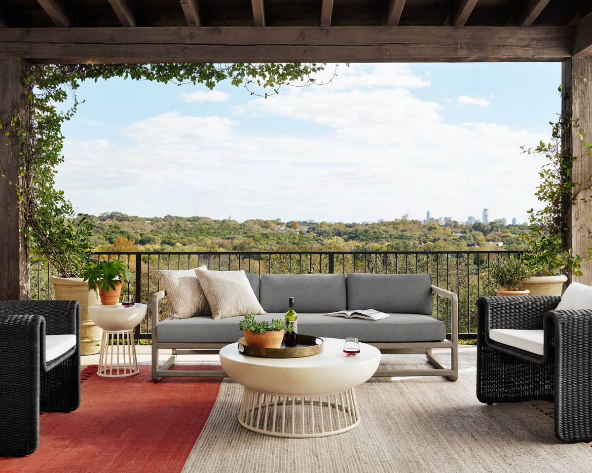 #color_outdoor/outdoor-chairs/outdoor-accent