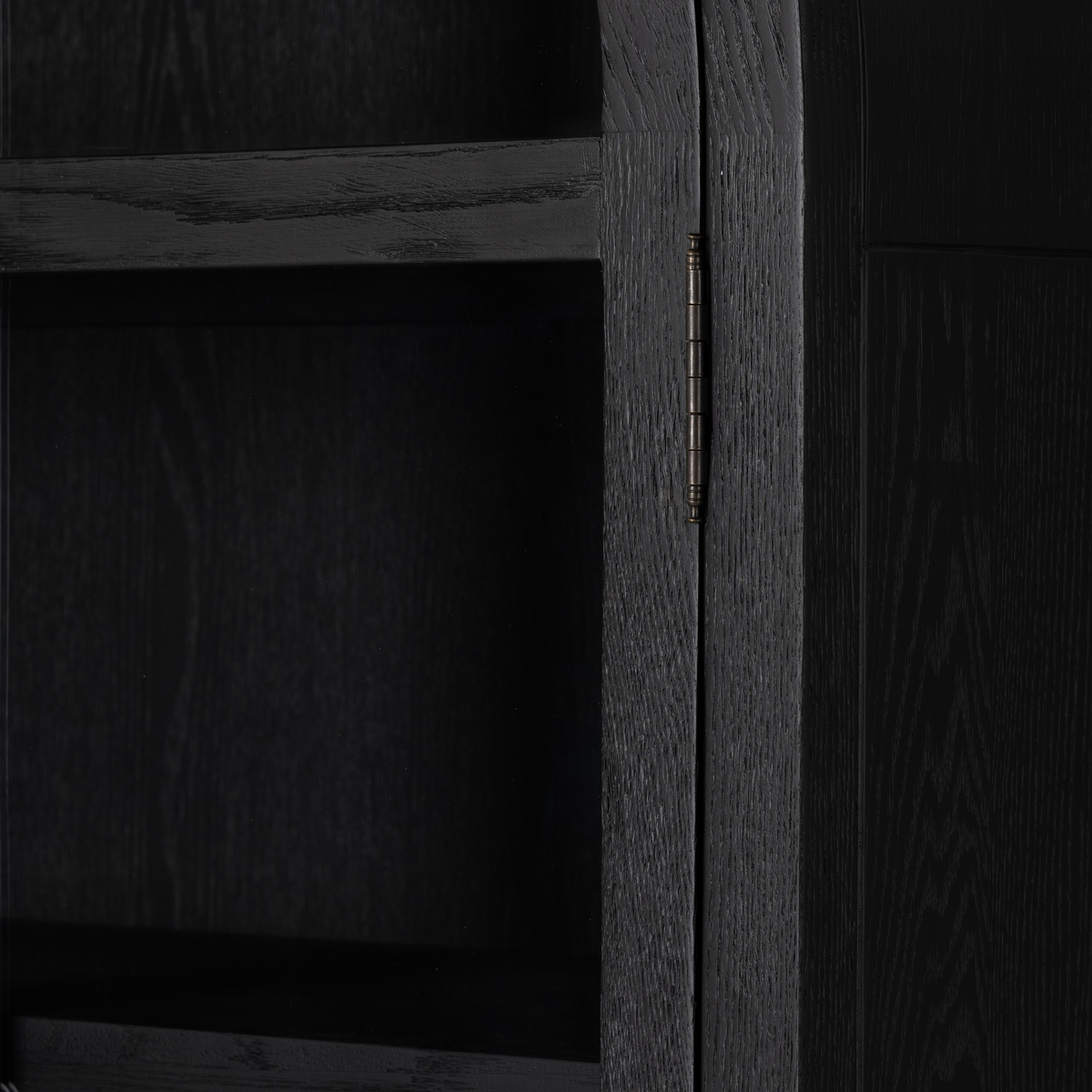 #color_drifted-matte-black
