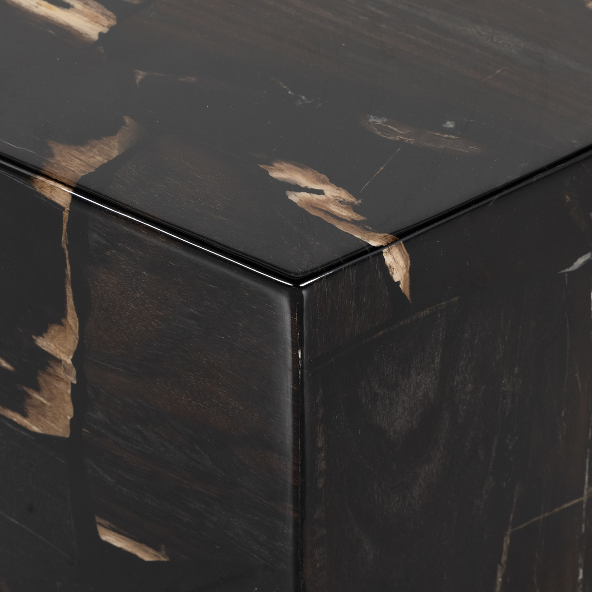 #color_dark-petrified-wood