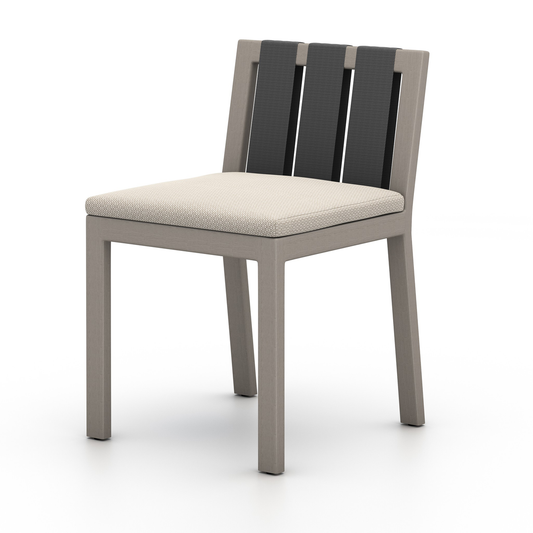 #color_outdoor/outdoor-chairs/outdoor-dining