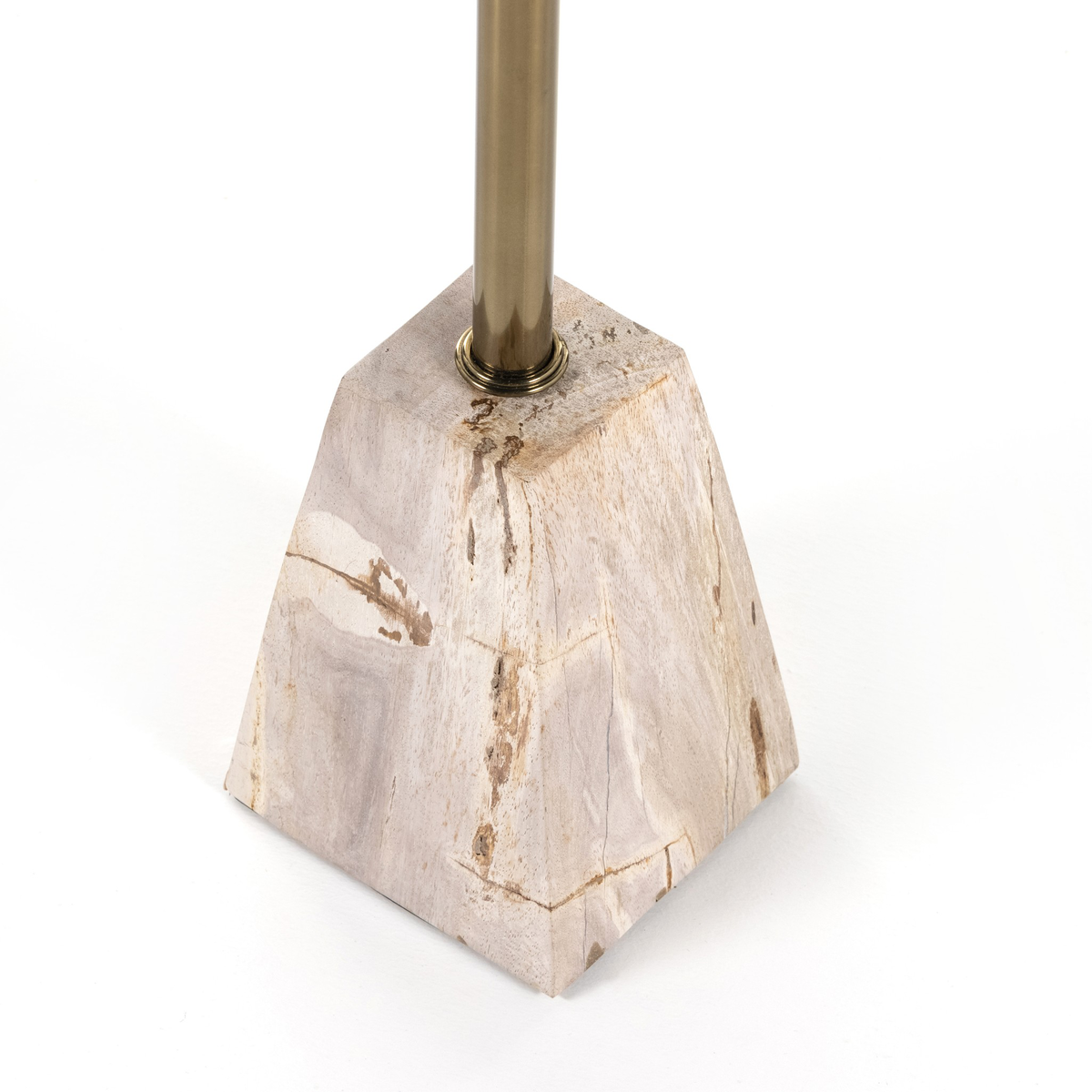 #color_light-petrified-wood