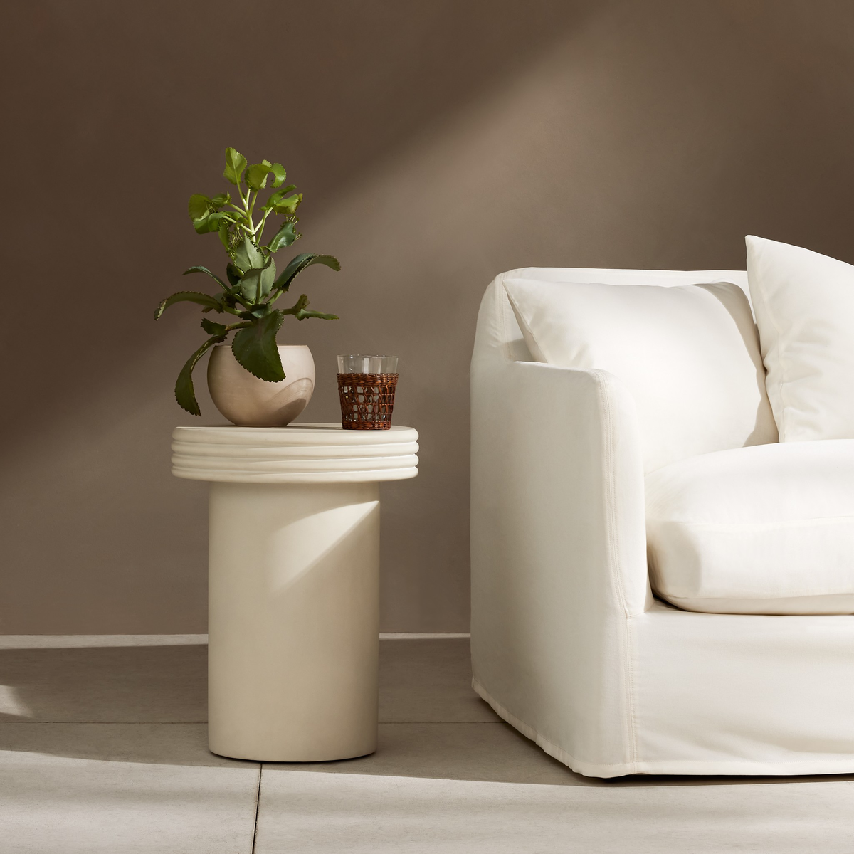 #color_white-concrete