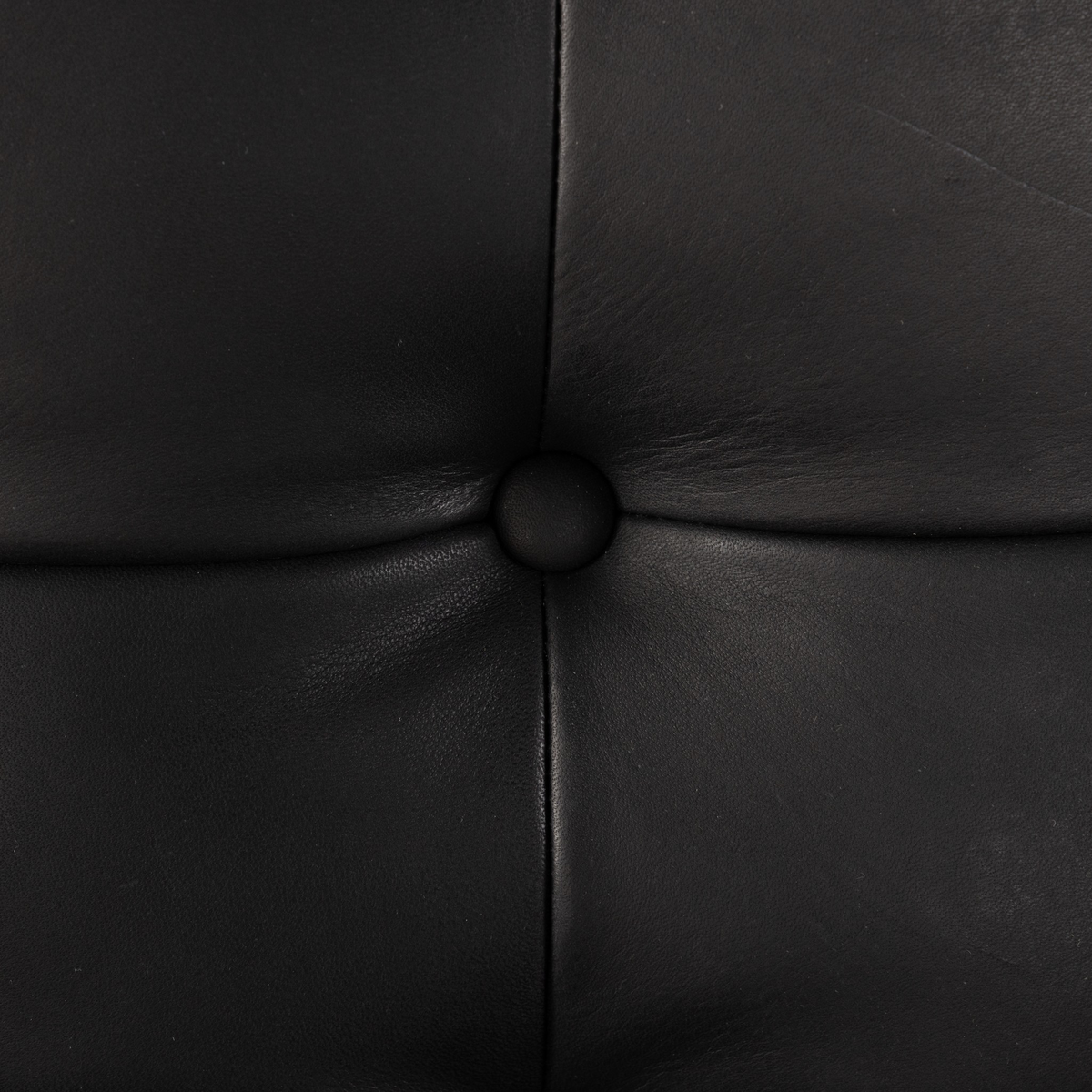 #color_heirloom-black