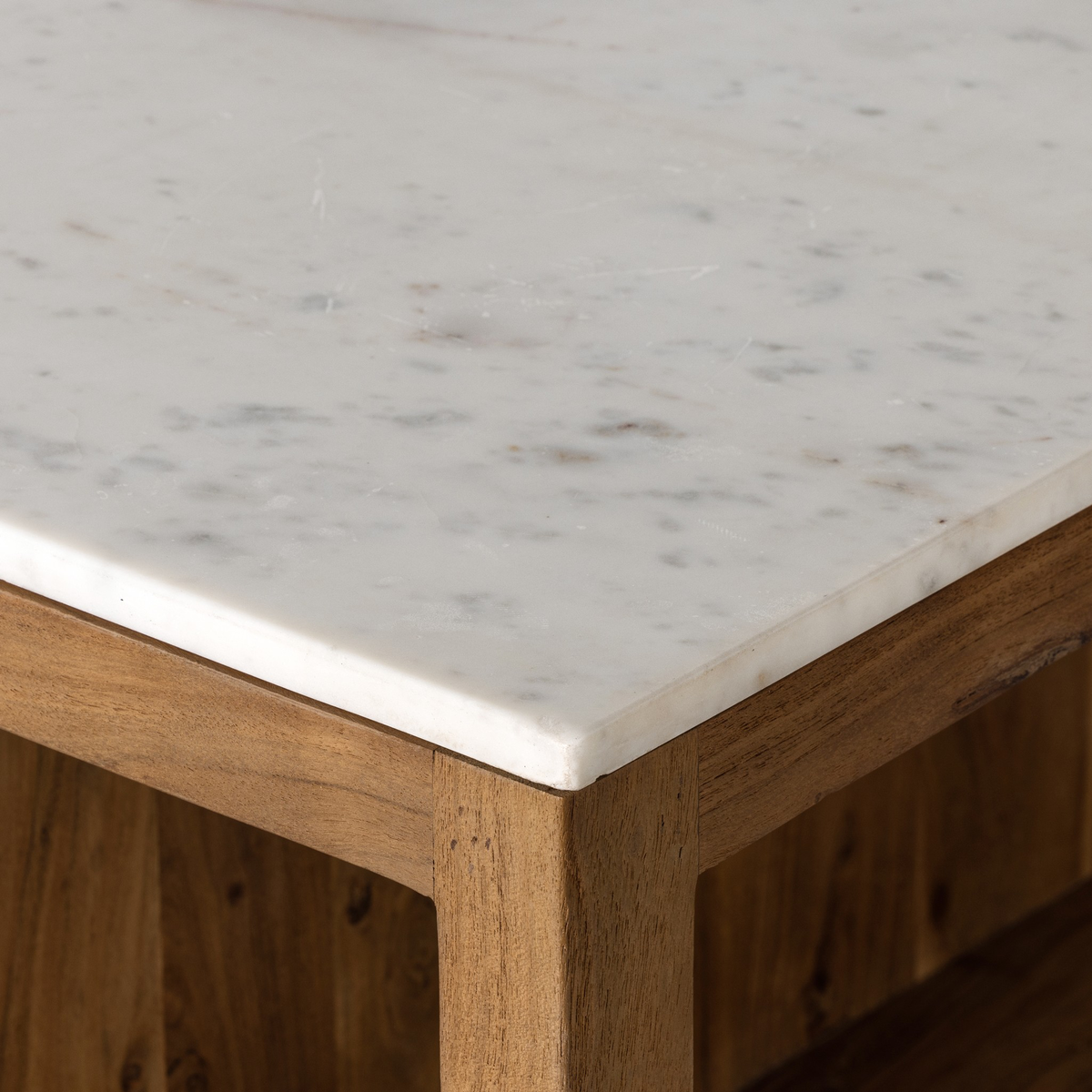 #color_white-marble