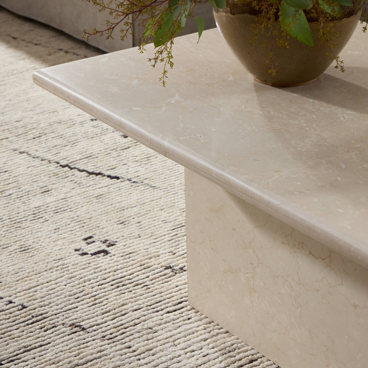 #color_cream-marble