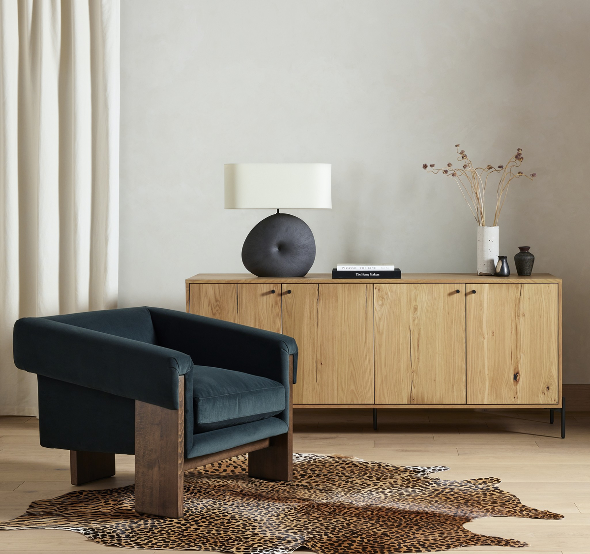 #color_textured-matte-black-porcelain-ceramic