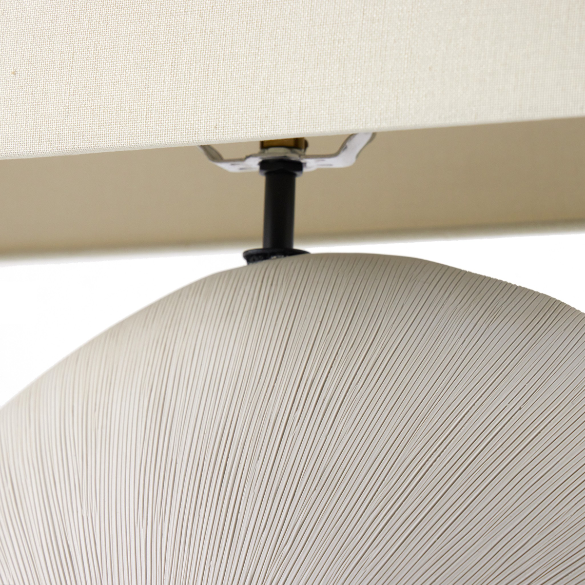 #color_textured-matte-white-porcelain-ceramic