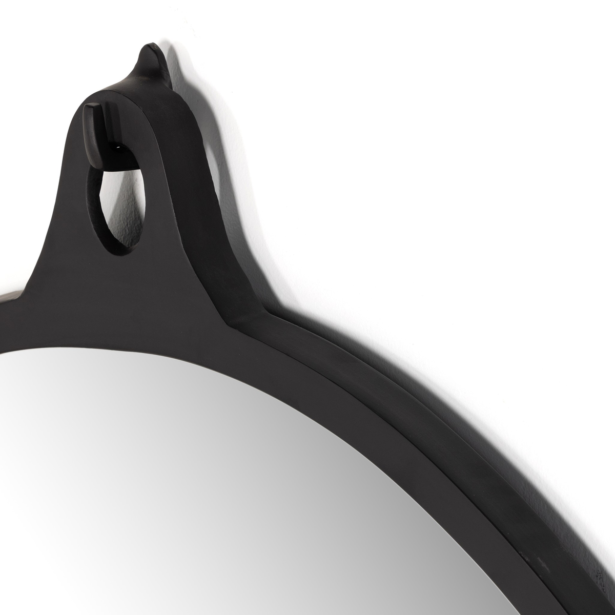 #color_black-aluminum