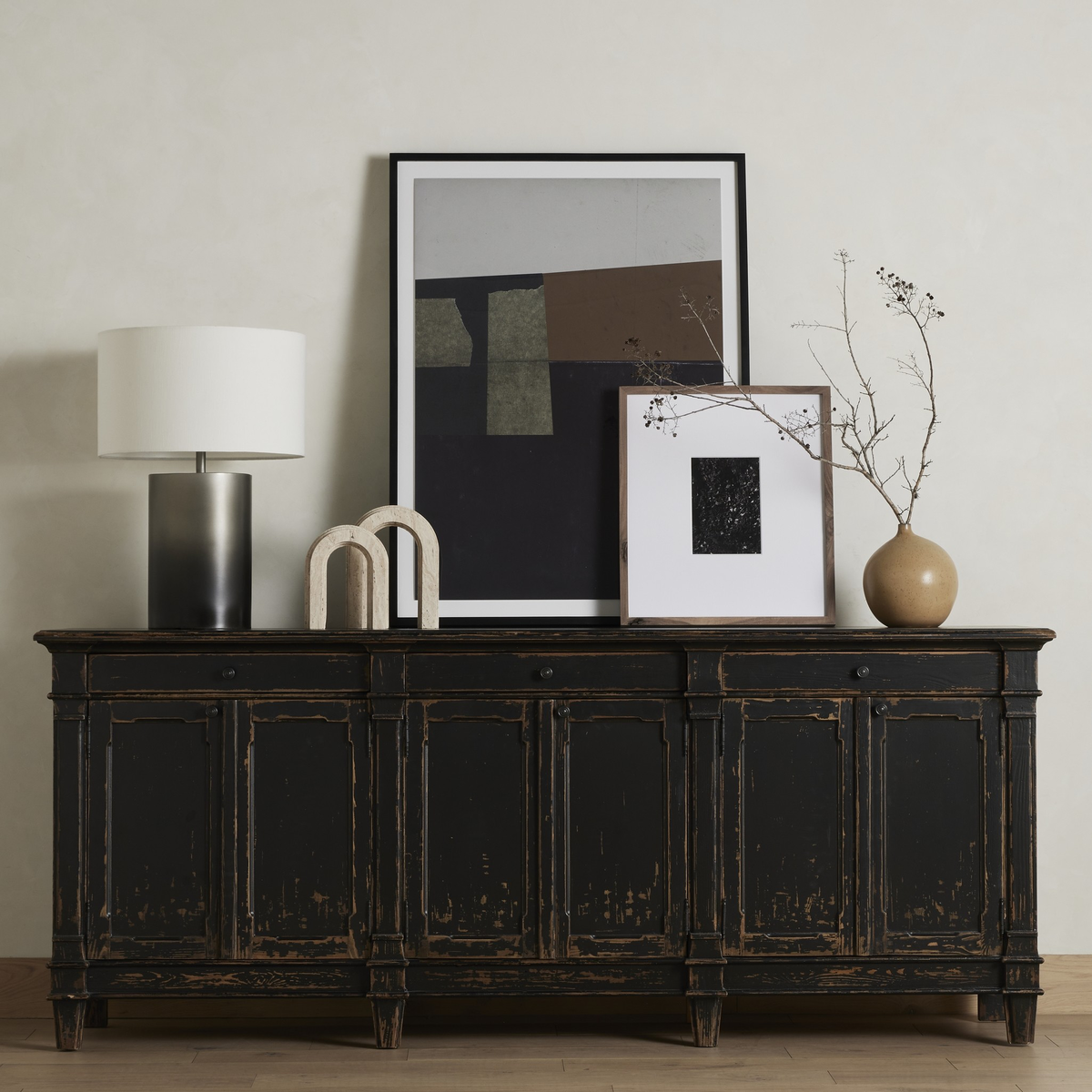 #color_distressed-black
