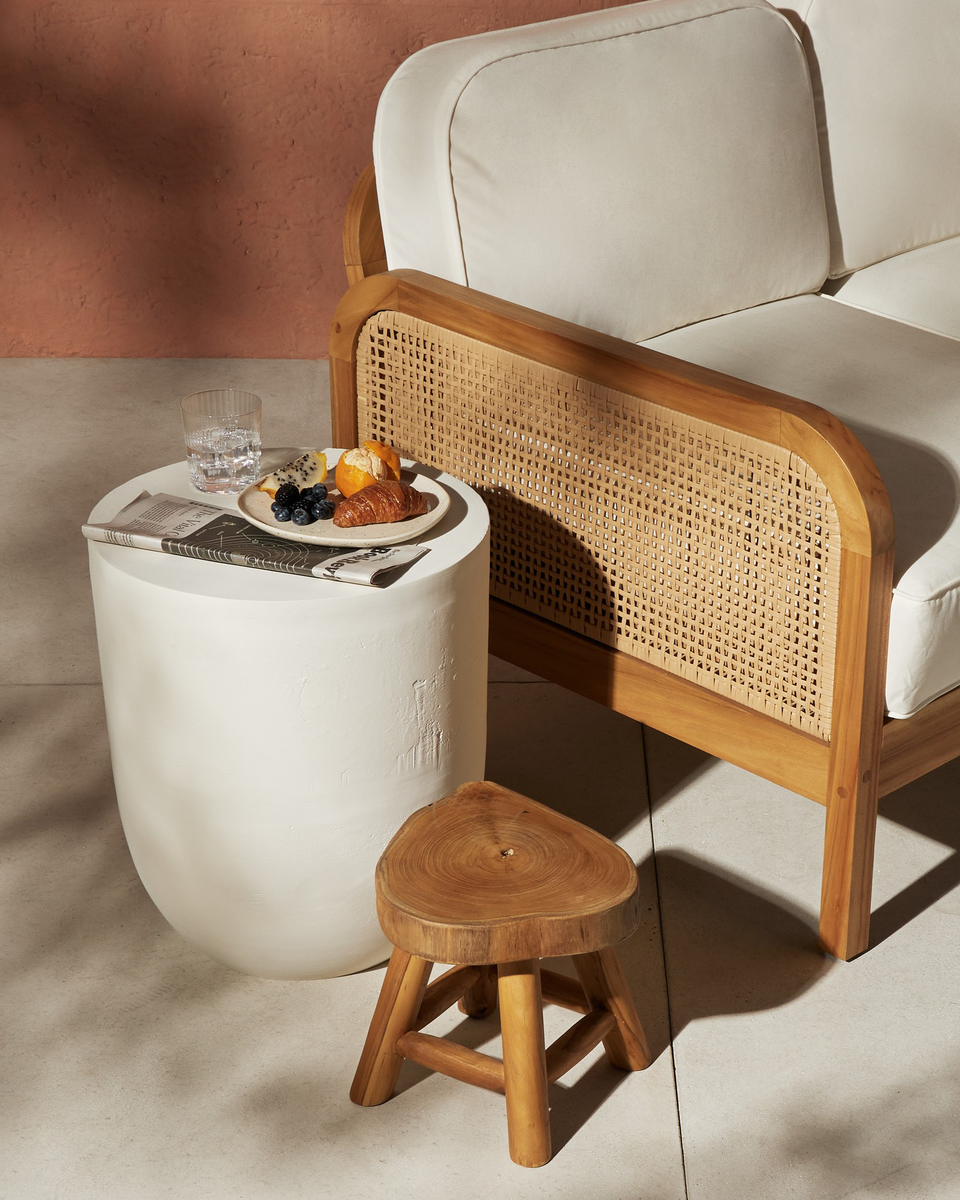 #color_matte-white-cast-aluminum