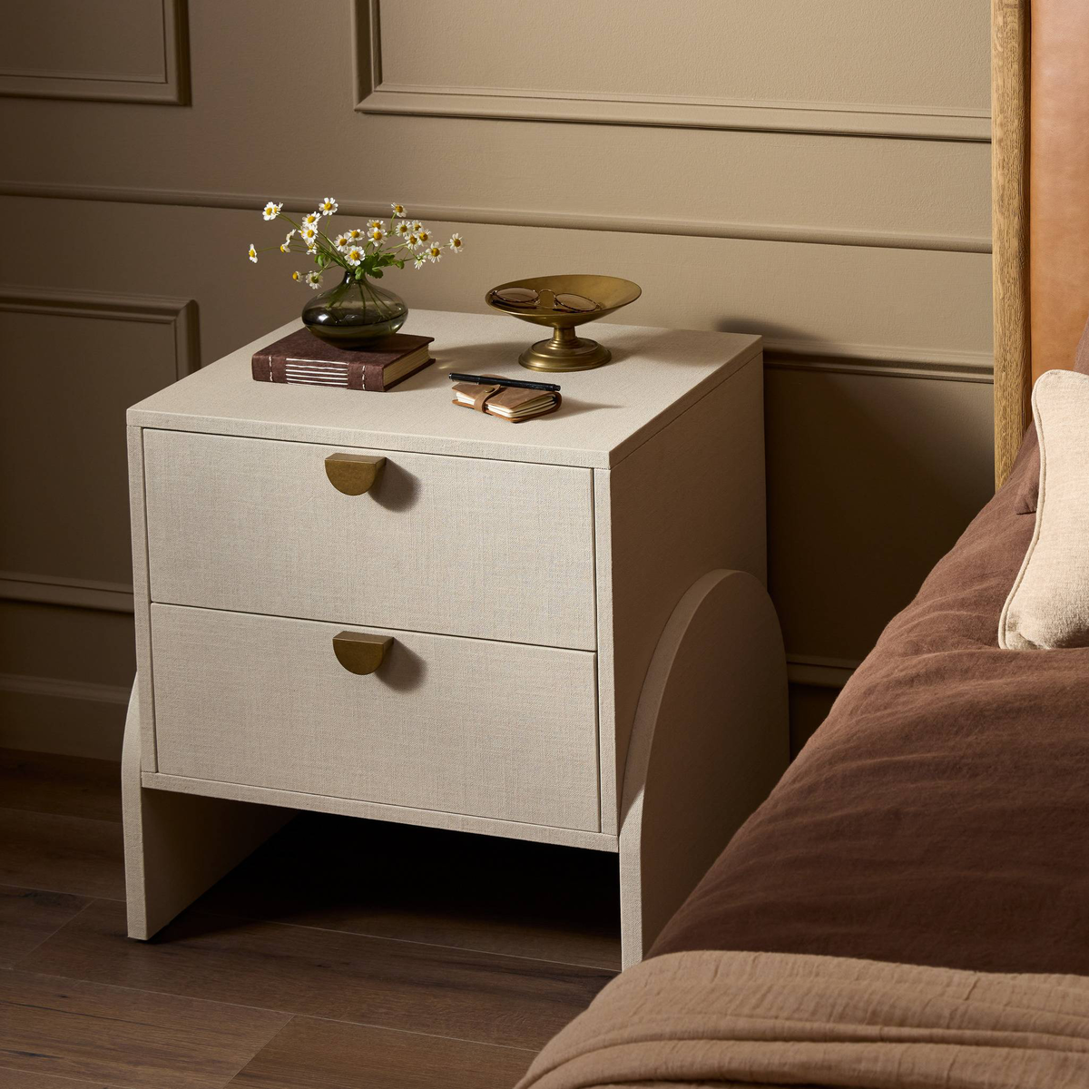 #color_ivory-painted-linen