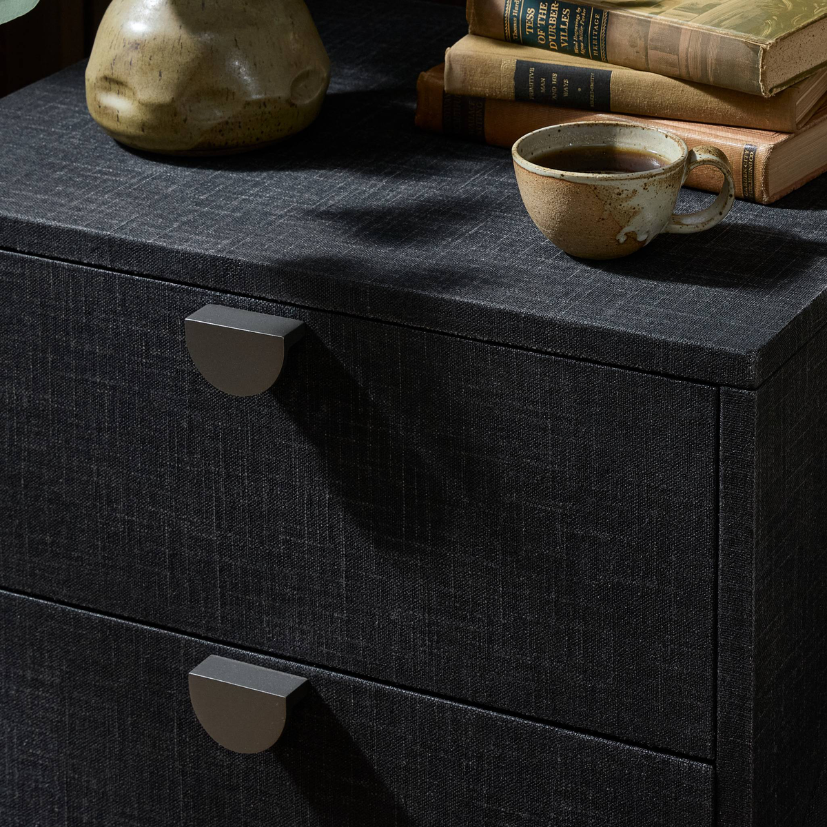 #color_black-linen