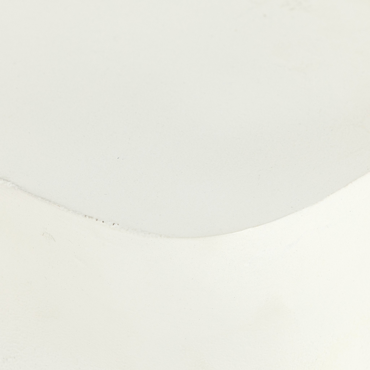 #color_matte-white-cast-aluminum
