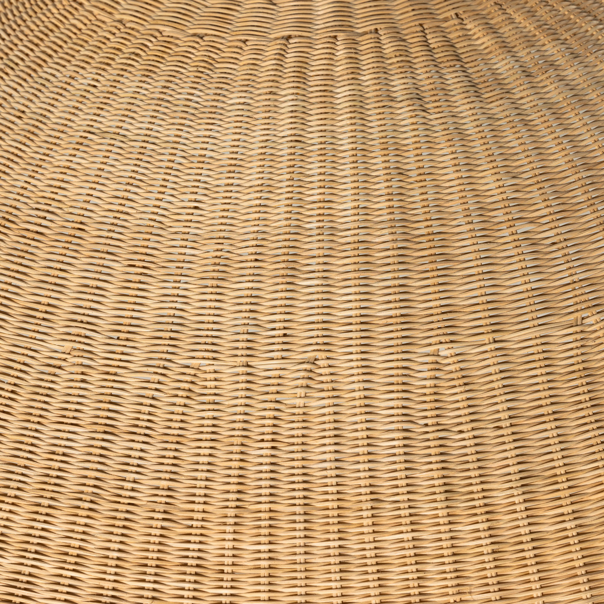 #color_natural-rattan