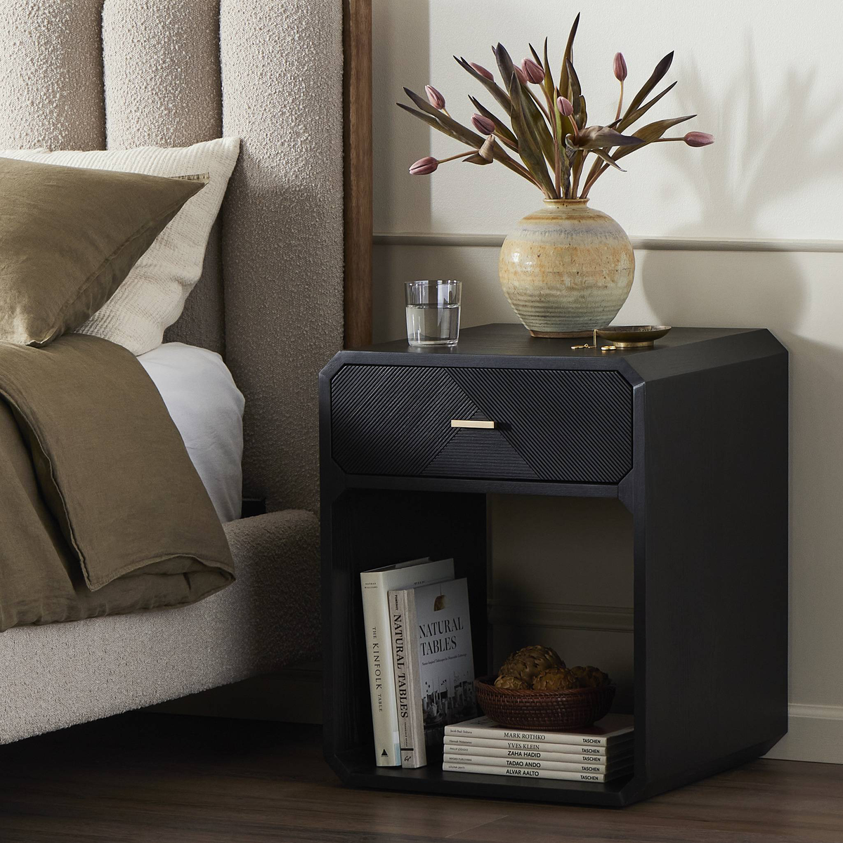 #color_black-ash-veneer