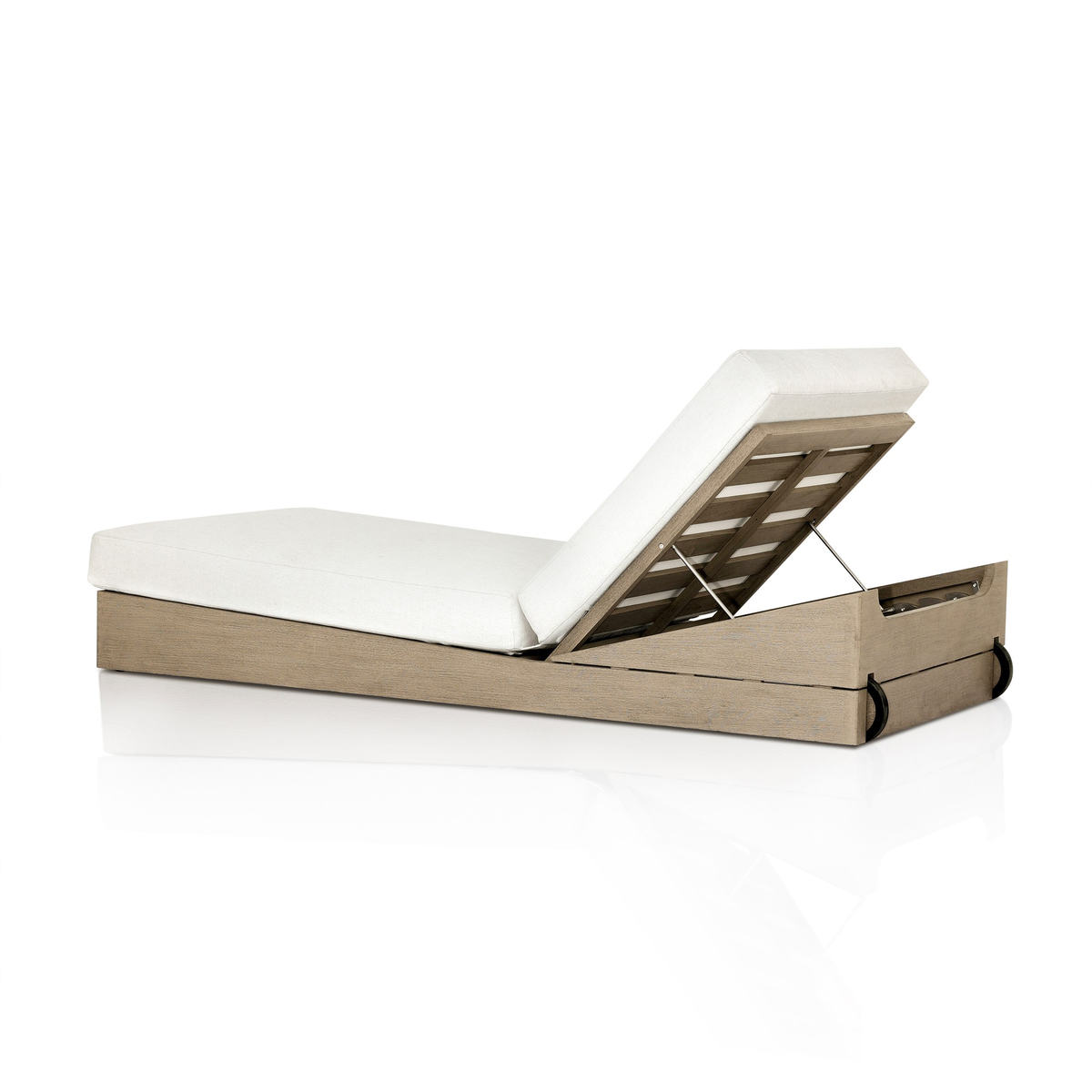 V Outdoor Chaise Lounge